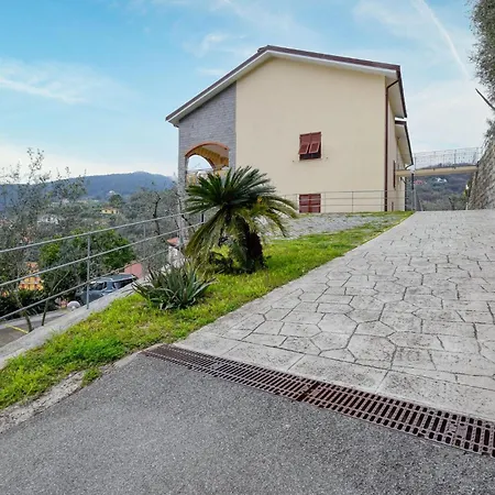 Beautiful Apartment In Moneglia With Wifi Exterior photo